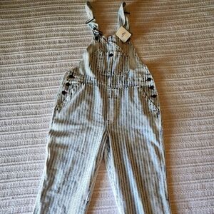Faherty, size small, topsail straight overall